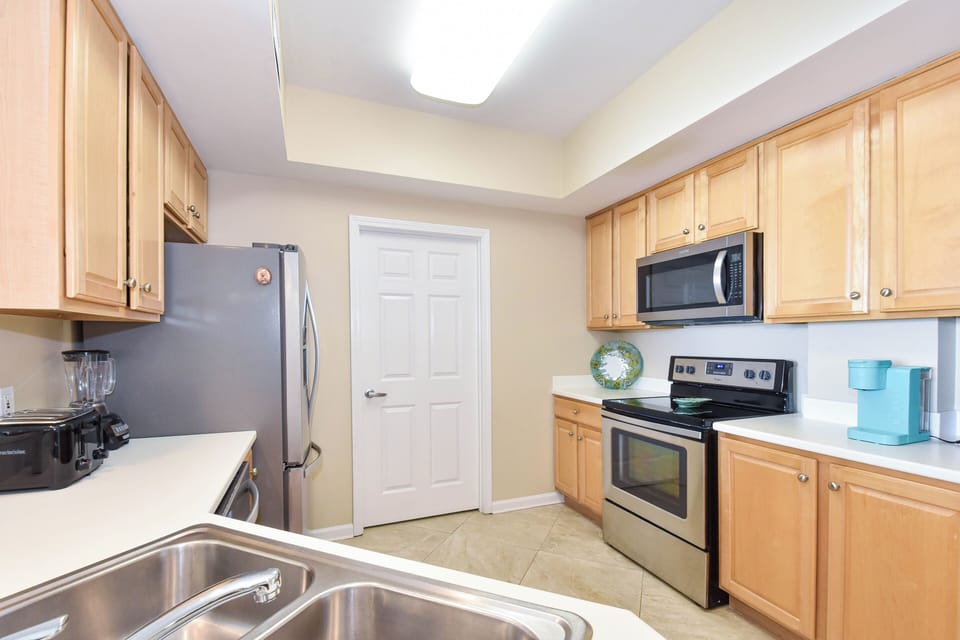 Silver Beach Towers East 605- Fully Equipped Kitchen