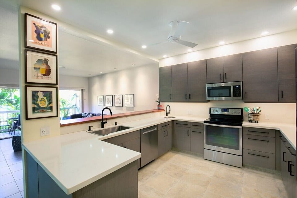 Regency 512 Kitchen