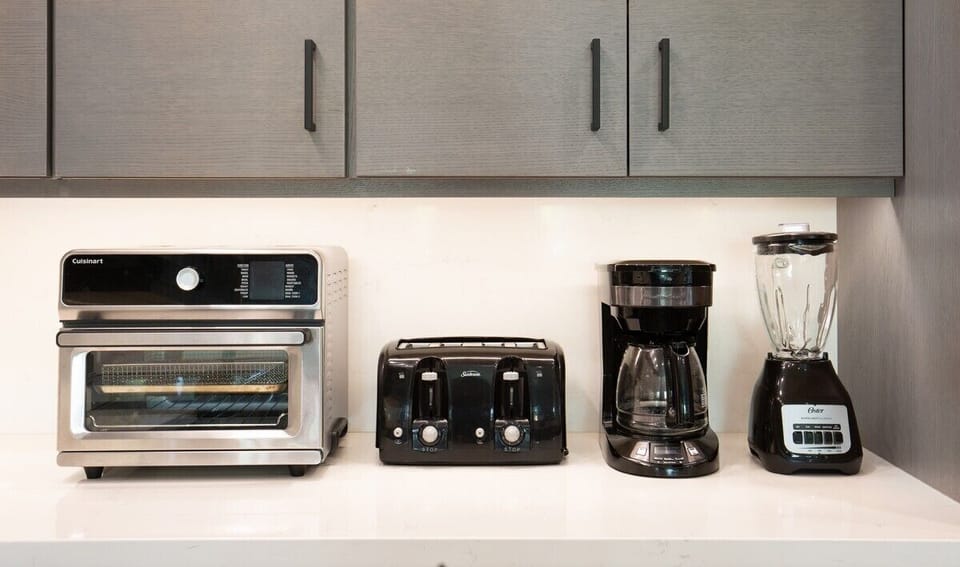 Regency 512 Kitchen
