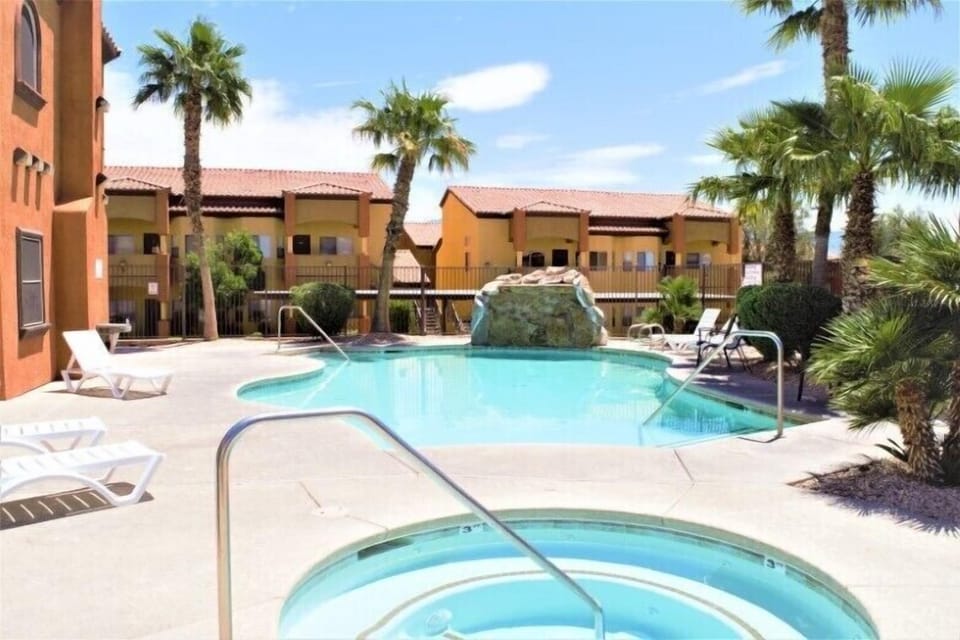 Pool/Hot Tub