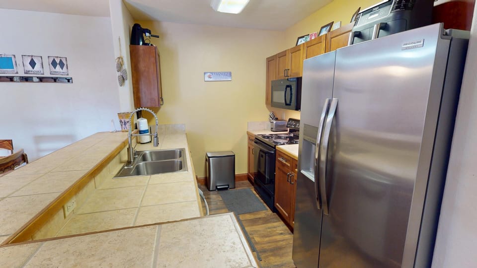 Fully Equipped Kitchen - Fully Equipped Kitchen