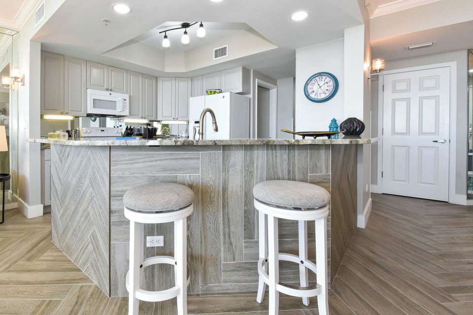 Silver Shells St. Croix 606- Breakfast Bar