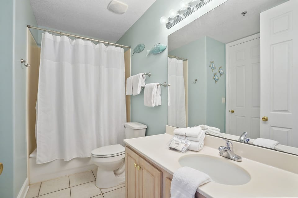 Guest Bathroom 1