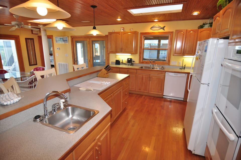 Kitchen - Top Level