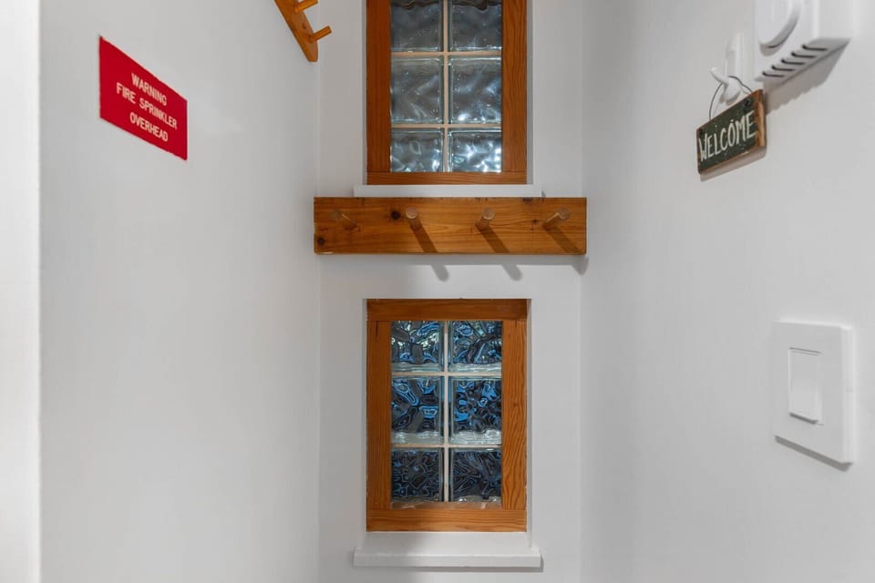Ski storage in the entryway