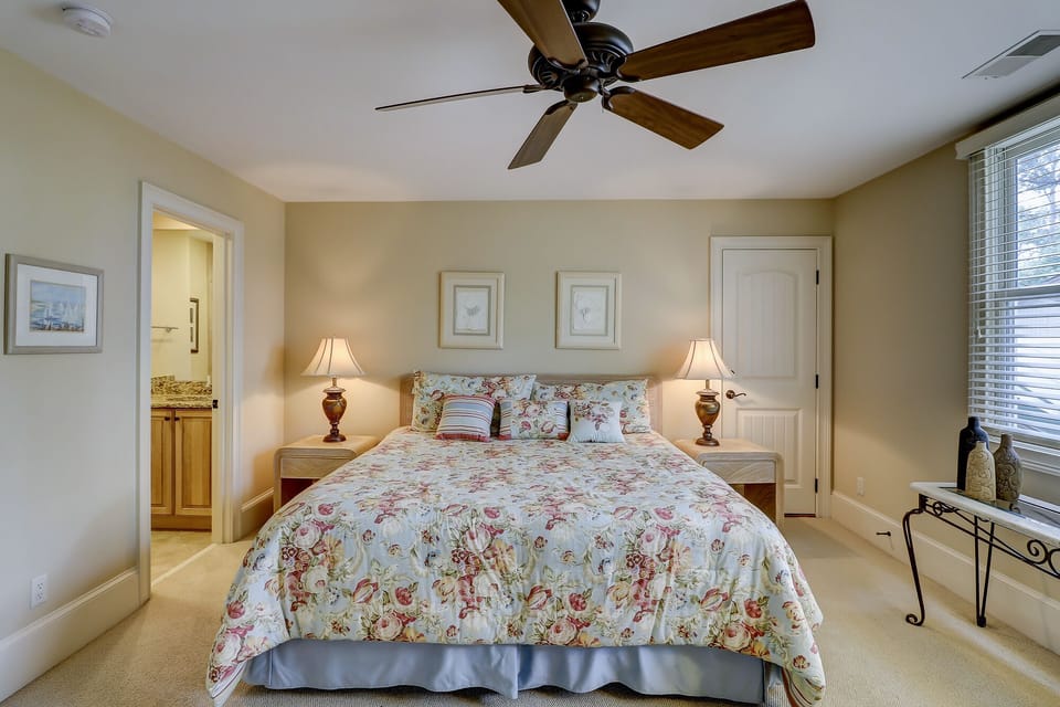 2nd floor King Suite