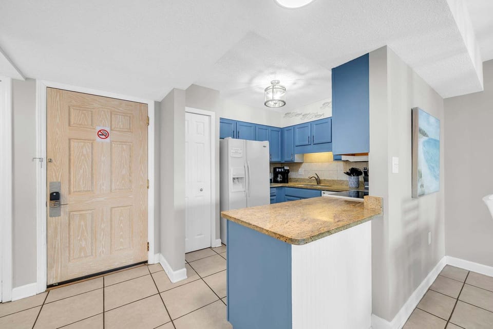 Bar Area For Food Prep and Serving