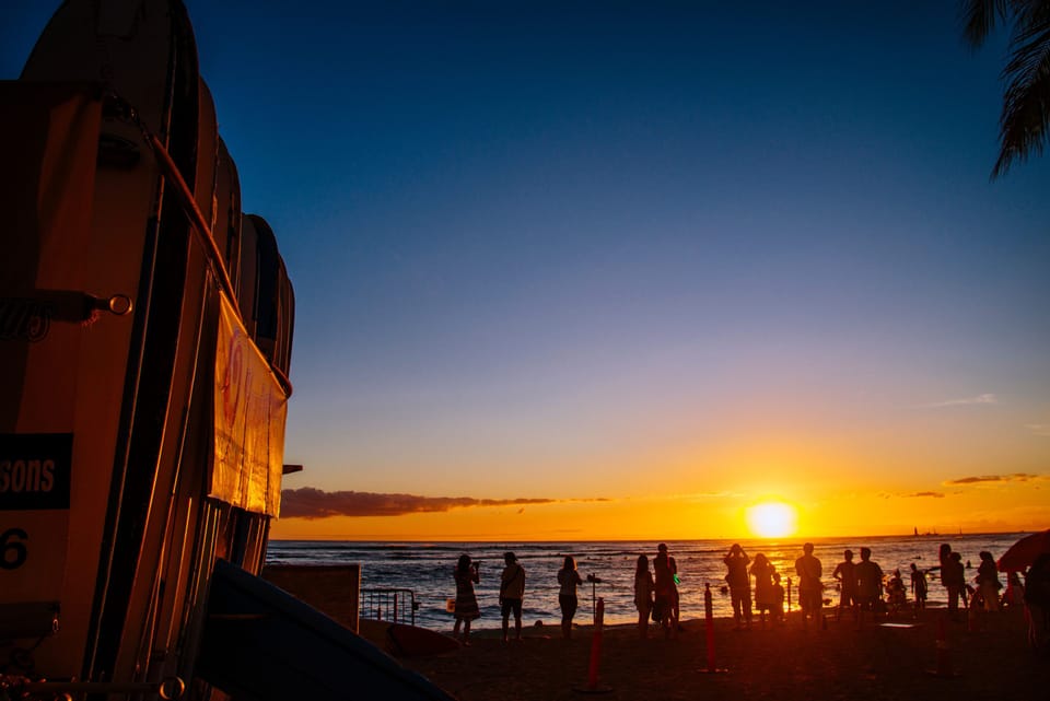 Popular Queen's Surf Spot by Duke's Statue