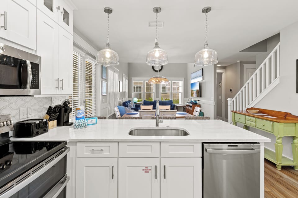1291 Laurel Way