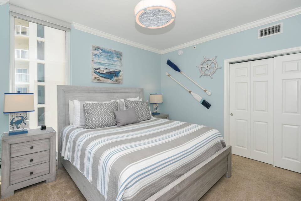 Silver Beach Towers West 1201- Guest Bedroom
