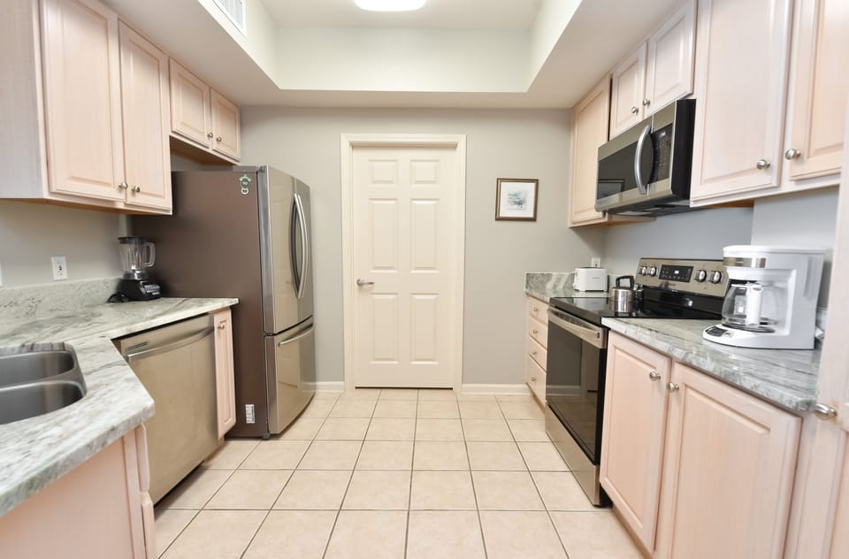 Silver Beach Towers East 505- Kitchen