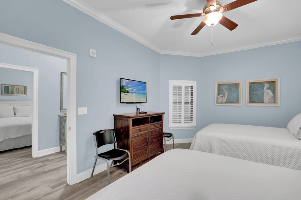 Guest bedroom 2