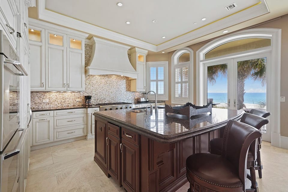 Capitano - Destiny by the Sea - Kitchen