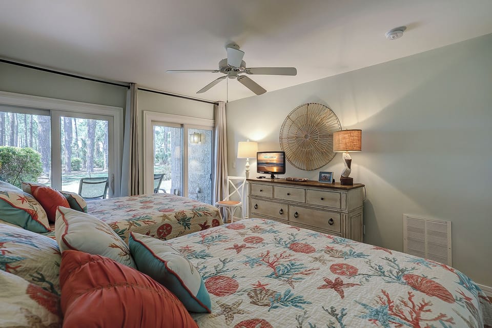 1st Floor Guest Bedroom