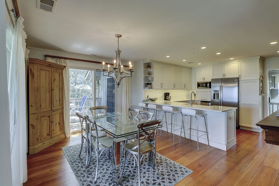 Dining/Kitchen
