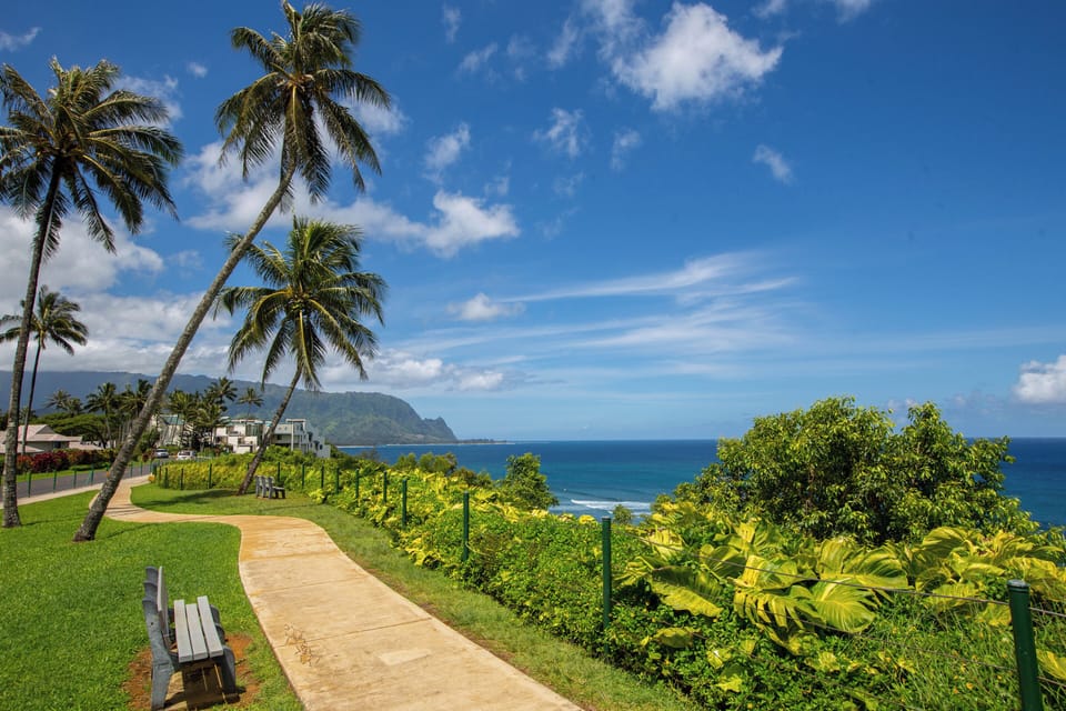 Sidewalk from Pali Ke Kua to St.Regis Hotel