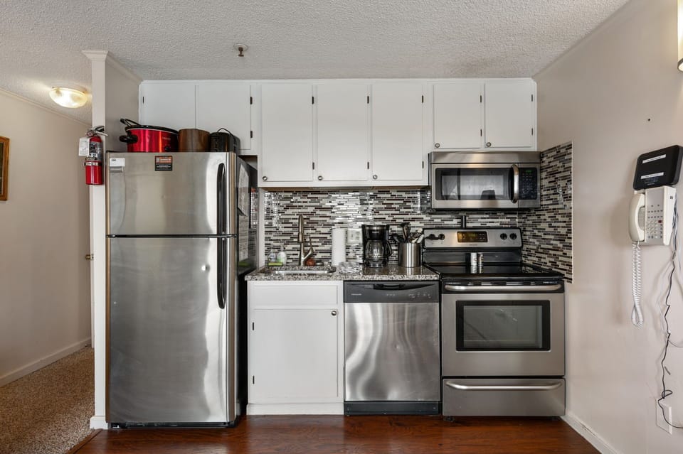 Cook up a storm in the fully equipped kitchen.