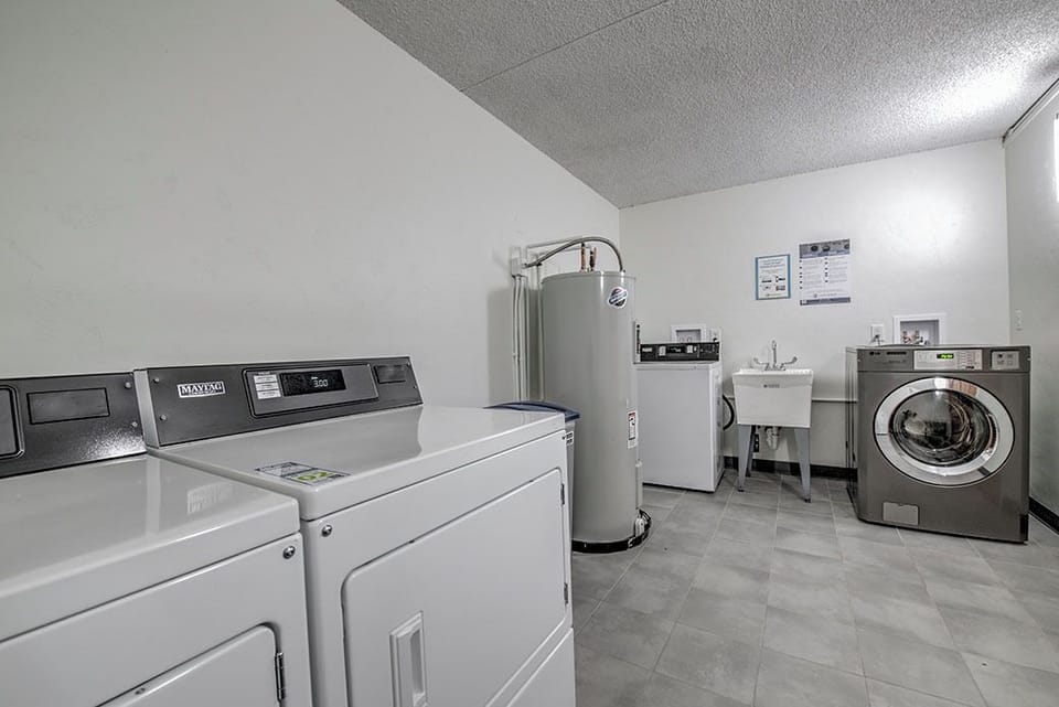 Trails End Washer and Dryer
