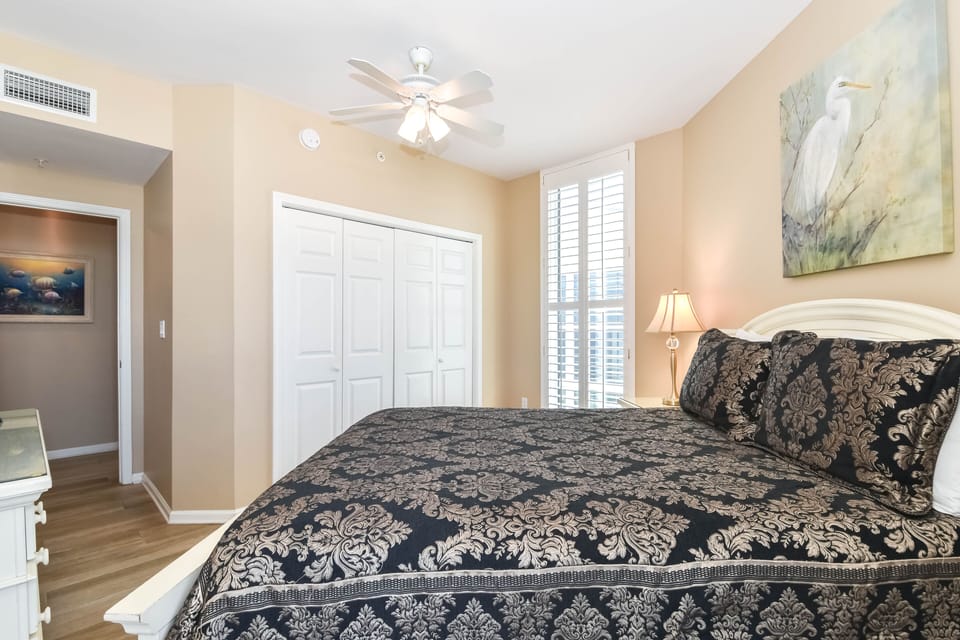 Silver Beach Towers West 1406 - Guest Bedroom