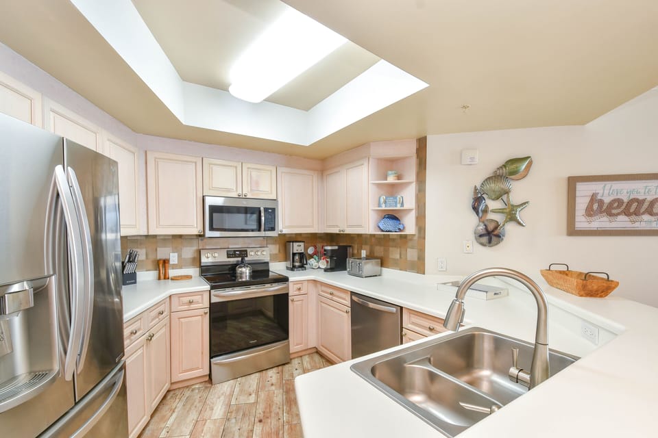 Silver Shells St. Maarten 1402 - Fully Equipped Kitchen