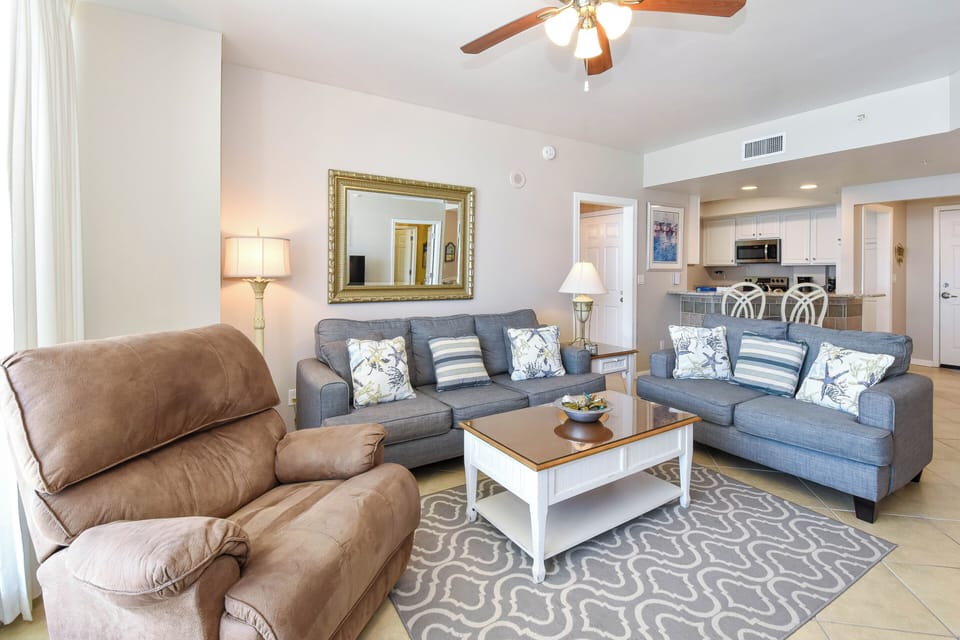 Silver Beach Towers East 705 - Living Area