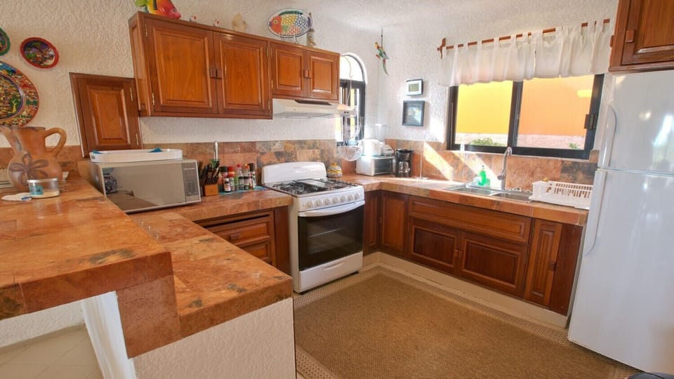 Kitchen - Seven Seas condo 3, 2 bedroom South Akumal beach vacation rental
