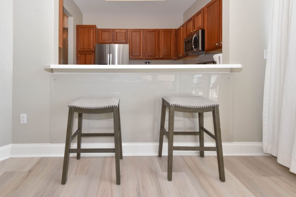 Silver Beach Towers West 202 - Breakfast Bar Area