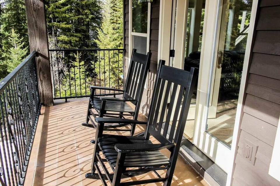 Balcony with Lake Views