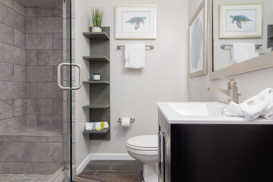 Guest Bathroom - Beautiful Guest Bathroom.