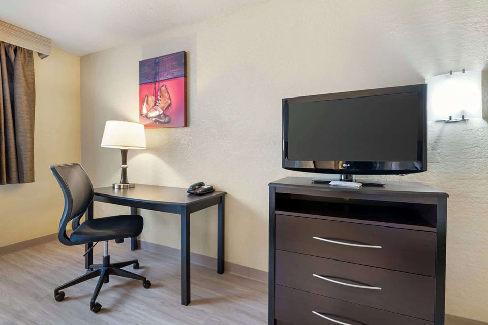 In-room safe, soundproofing, iron/ironing board, rollaway beds
