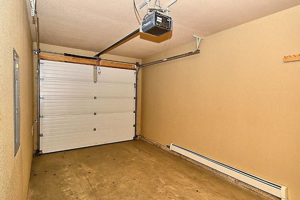 Heated garage with ski storage