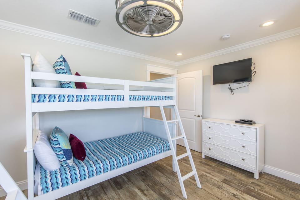 Bunk room