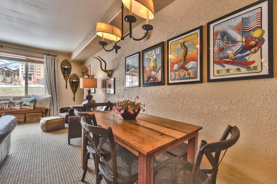 Dining Room Table with Seating for 6