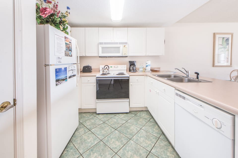 Spacious kitchen