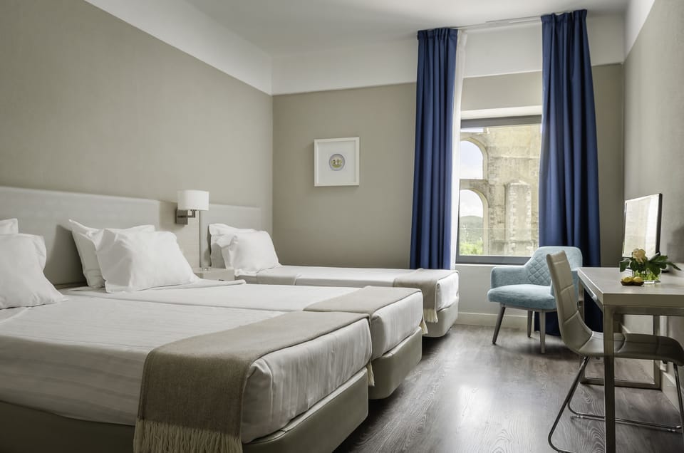Triple Room | 1 bedroom, in-room safe, desk, free WiFi