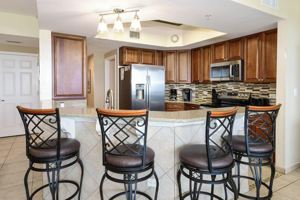 Silver Shells St. Croix 601- Breakfast Bar