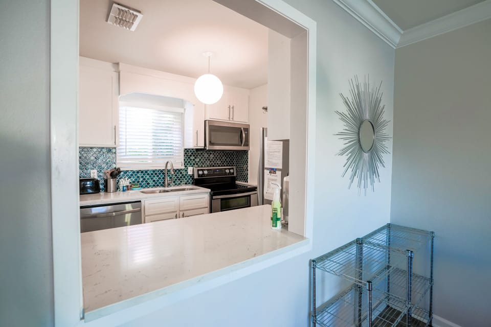 Easy Access From Kitchen To Dining Room