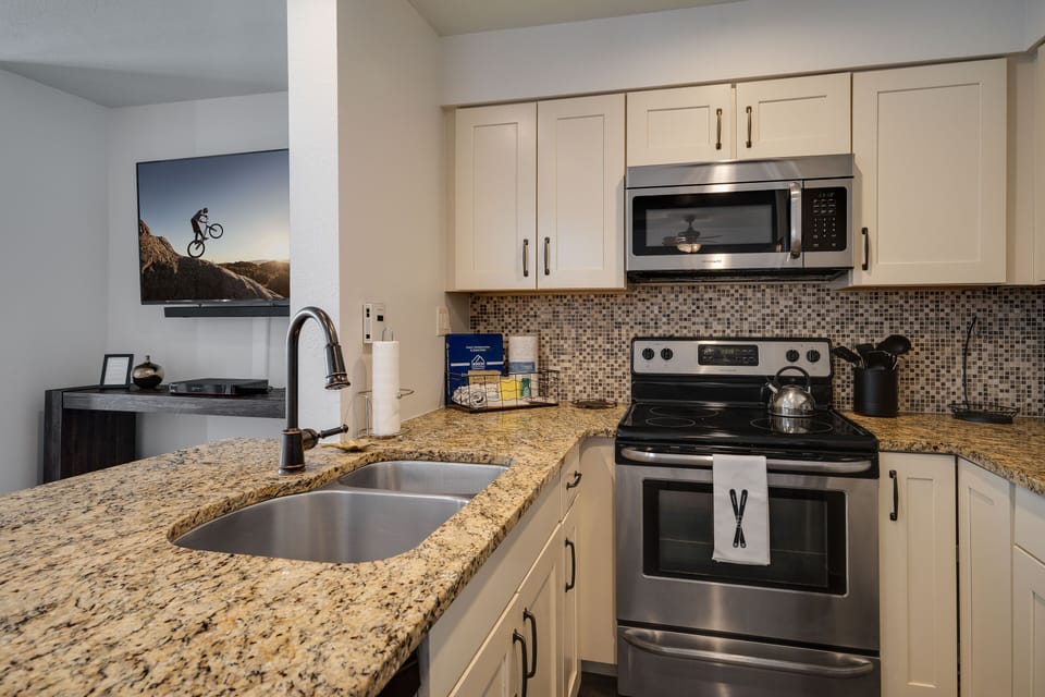 Remodeled, fully equipped kitchen