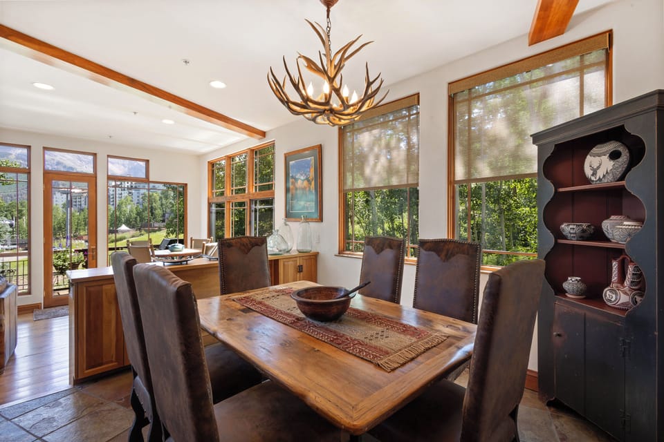3.01-dining-room-pine-meadows-138-