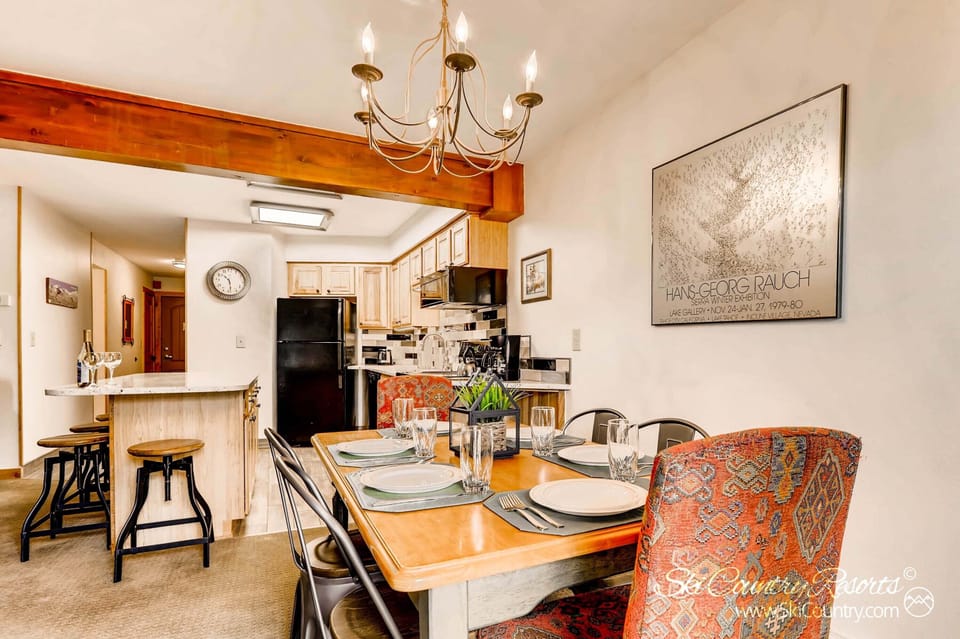 Kitchen/Dining area