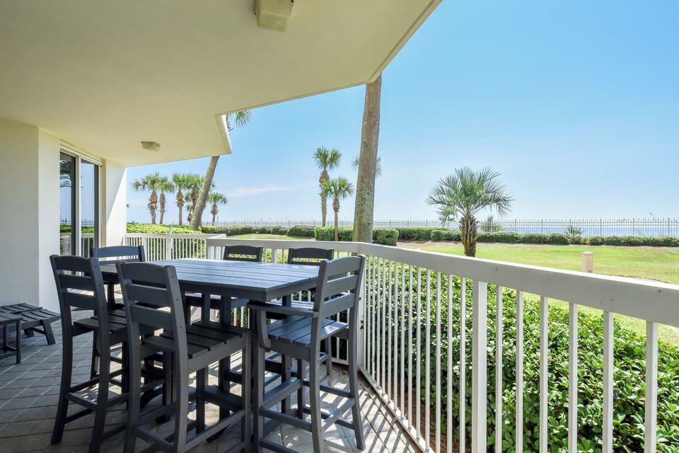 Silver Beach Towers West 106- Patio View