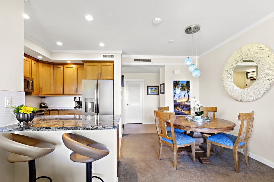 Additional counter seating for 2