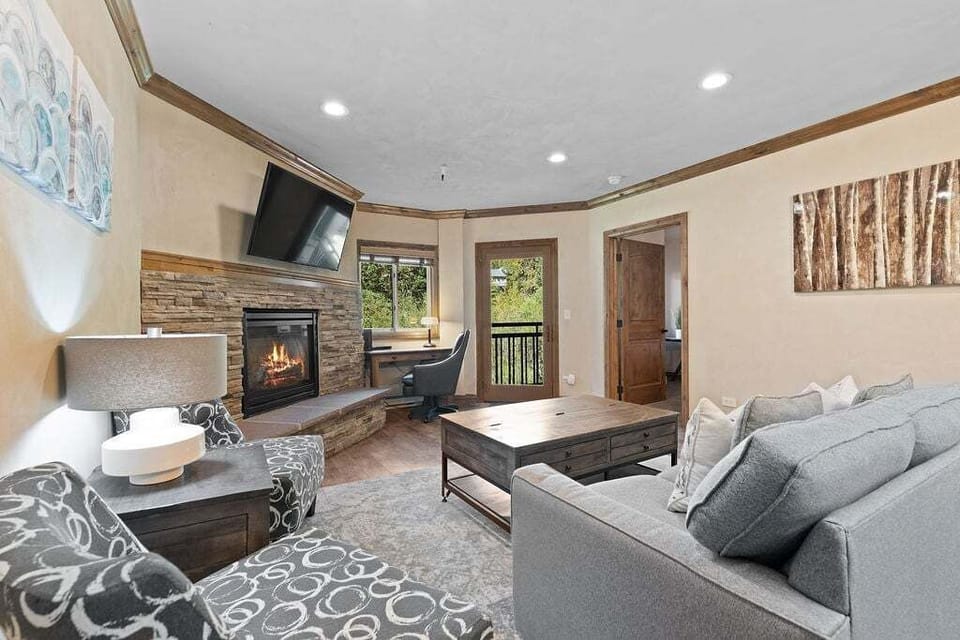 Living Room, Village at Breckenridge Chateaux 1023, Breckenridge Vacation Rental