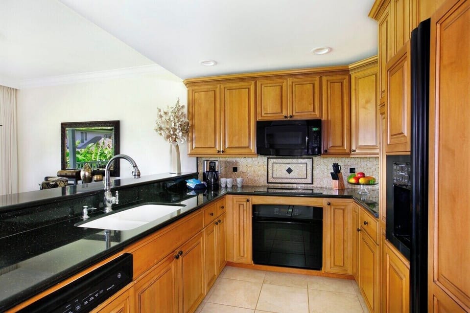 Poipu Sands 226 Kitchen