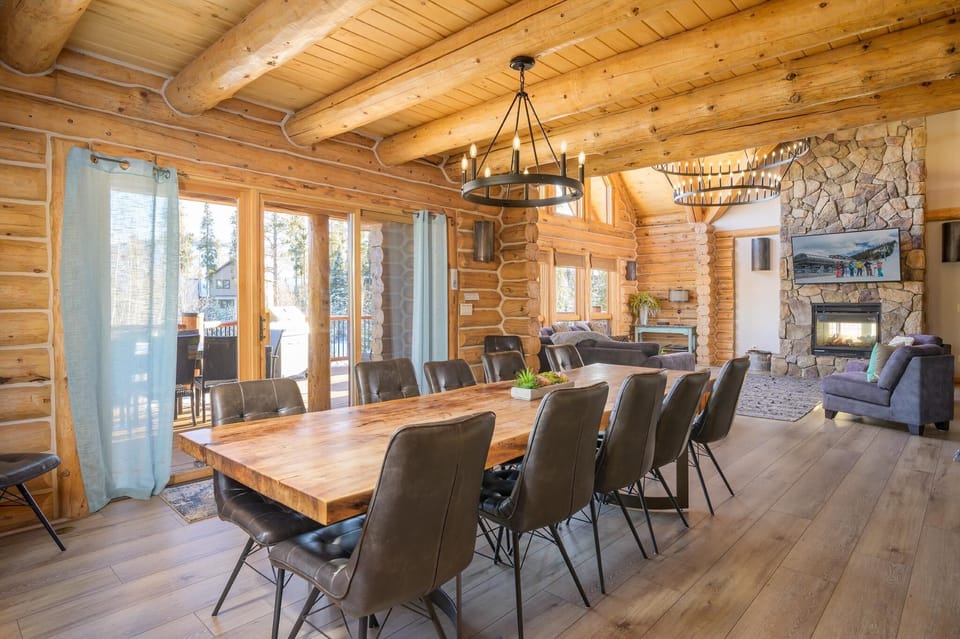 Living area easily leads into the dining area