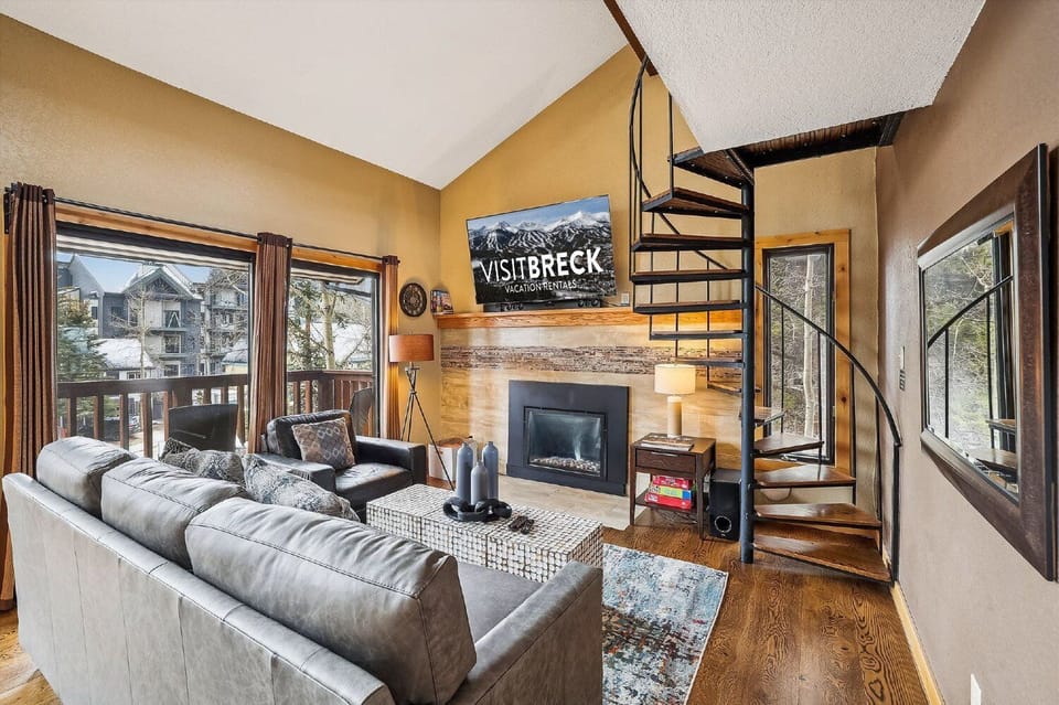 Living Room, 4 O'Clock Lodge A16, Breckenridge Vacation Rental