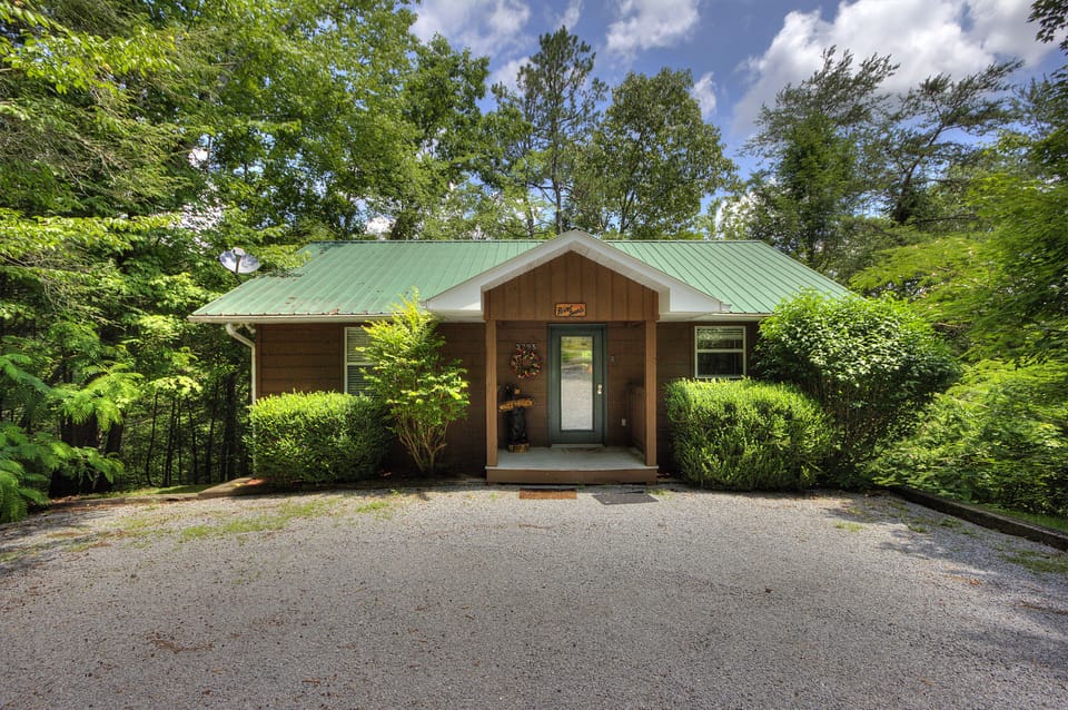 Private River Sounds Cottage - This guest favorite offers plenty of flat parking, no major steps, privacy, and the sounds of the river less than a few hundred yards away! Reserve River Sounds today!