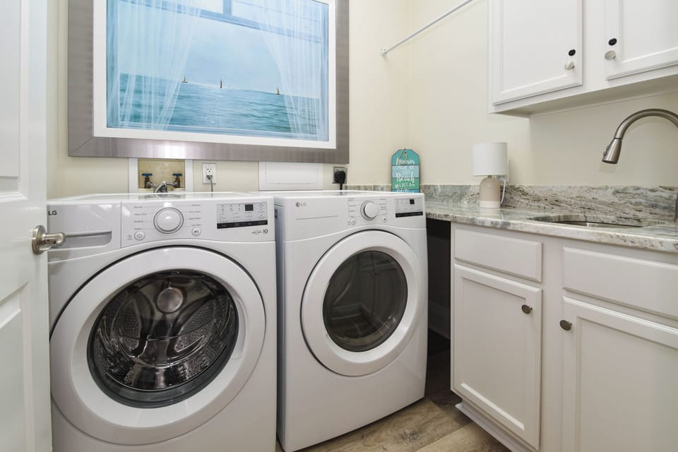 Silver Beach Towers East 202- Laundry
