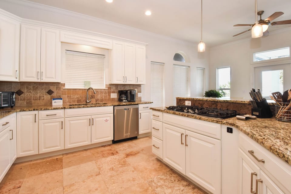 Casa Di Amore - Fully Equipped Kitchen