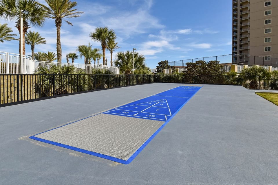 Edgewater Shuffleboard